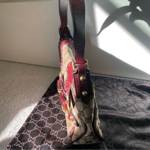 Gucci Vintage Monogram Horsebit Shoulder Bag - Picture 8 of 13